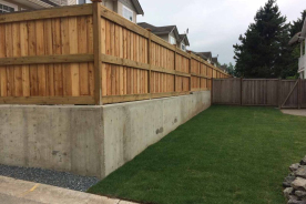 retaining-wall-and-cedar-fence-1